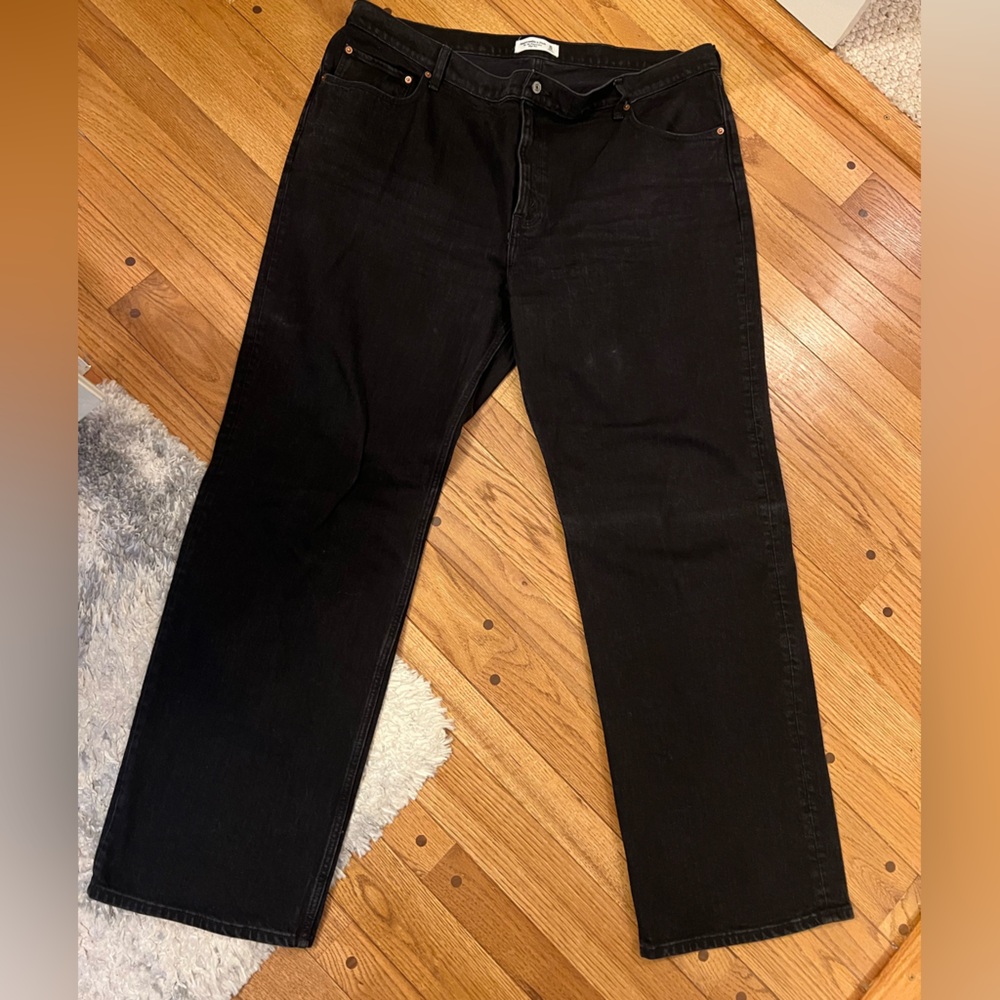 Abercrombie & Fitch 90’s Relaxed High-Rise Jean
